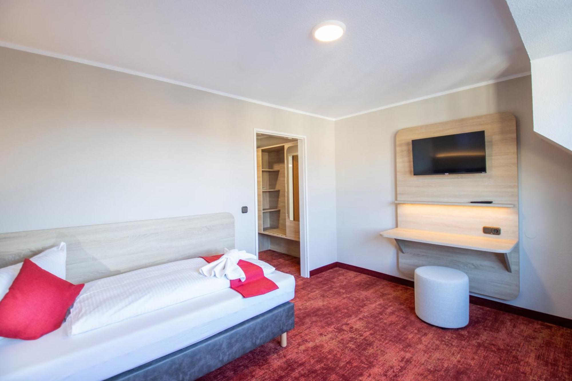 Hotel Lengenfelder Hof Lengenfeld  ภายนอก รูปภาพ