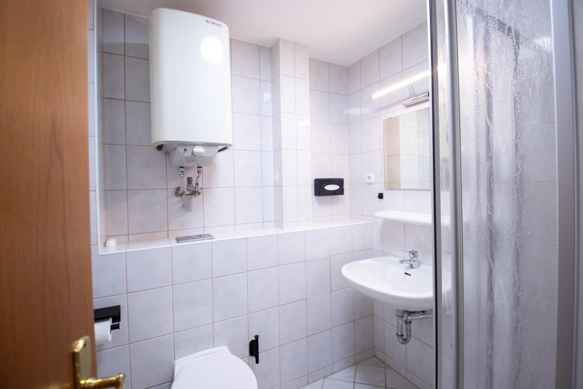 Hotel Lengenfelder Hof Lengenfeld  ภายนอก รูปภาพ