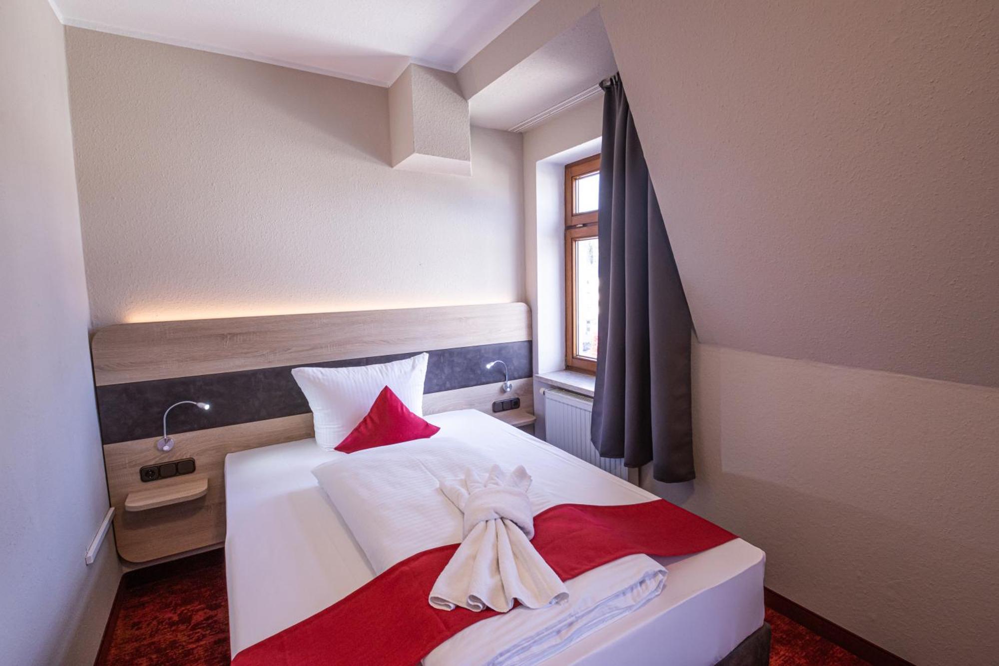 Hotel Lengenfelder Hof Lengenfeld  ภายนอก รูปภาพ