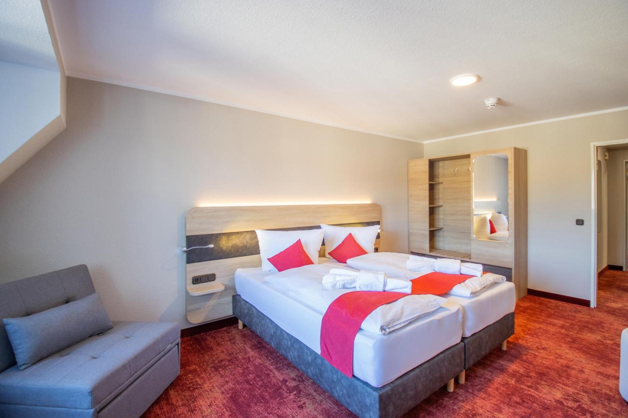 Hotel Lengenfelder Hof Lengenfeld  ภายนอก รูปภาพ